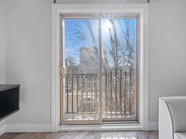 Additional image 11 of 28 Victoria Ave Unit 312