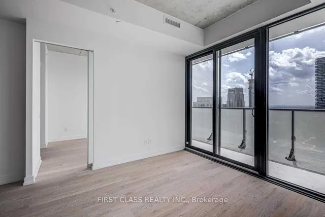 Additional image 7 of 161 Roehampton Ave Unit 4111