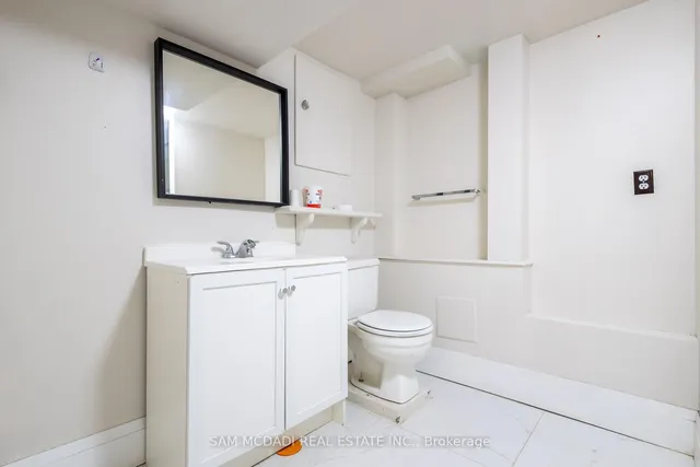 Additional image 25 of 1498 Fisher Ave