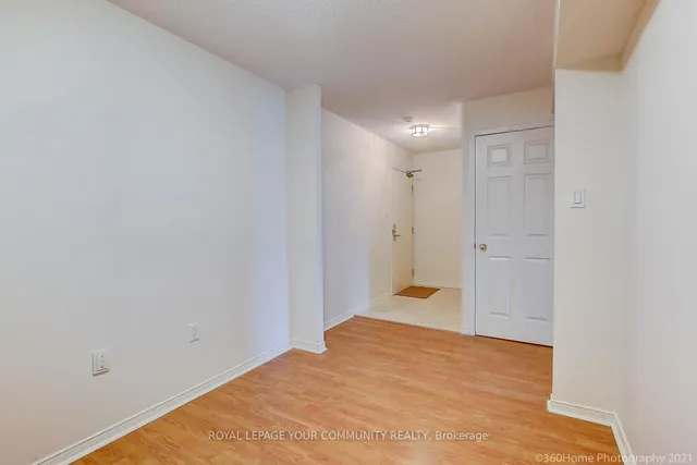 Additional image 13 of 889 Bay St Unit 512