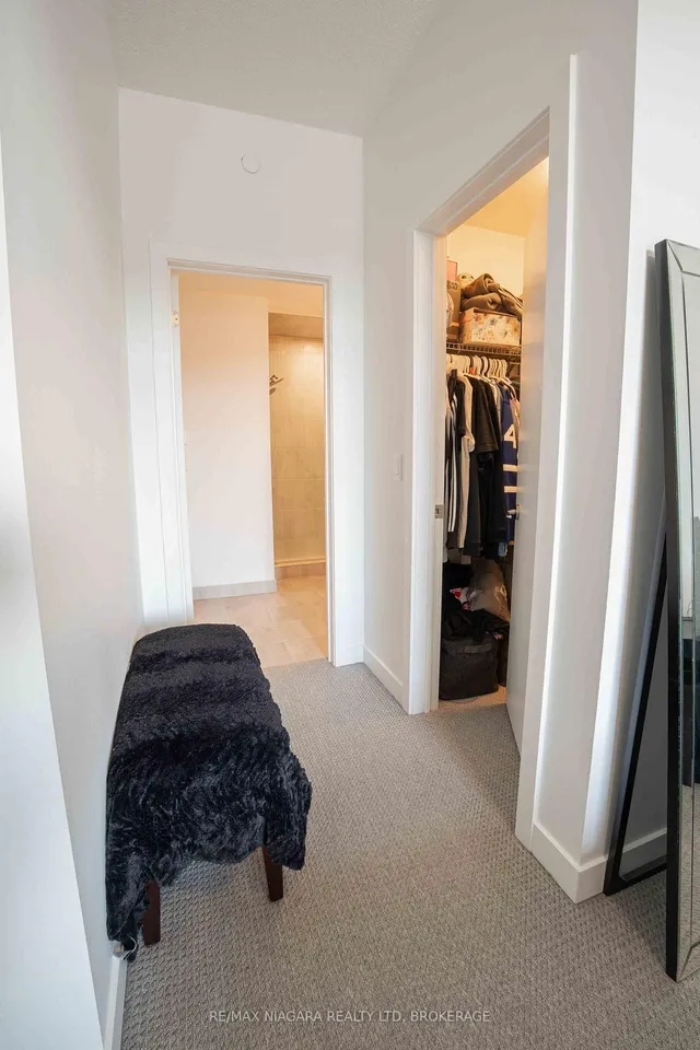 Additional image 32 of 600 North Service Rd Unit 202