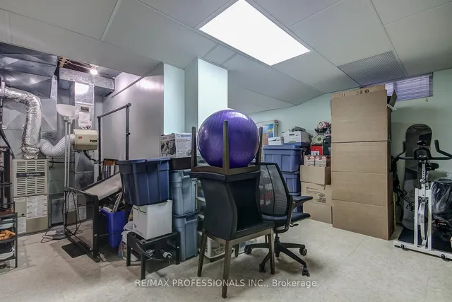 Additional image 34 of 150 Carsbrooke Rd Unit 8