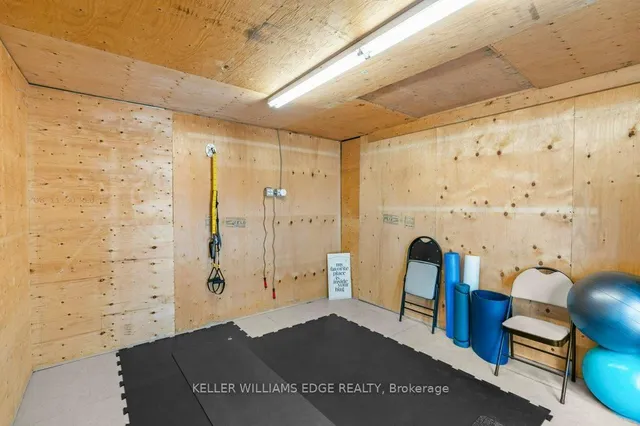 Additional image 36 of 61 Lake Ave