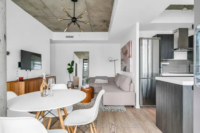 Additional image 12 of 461 Adelaide St Unit 916