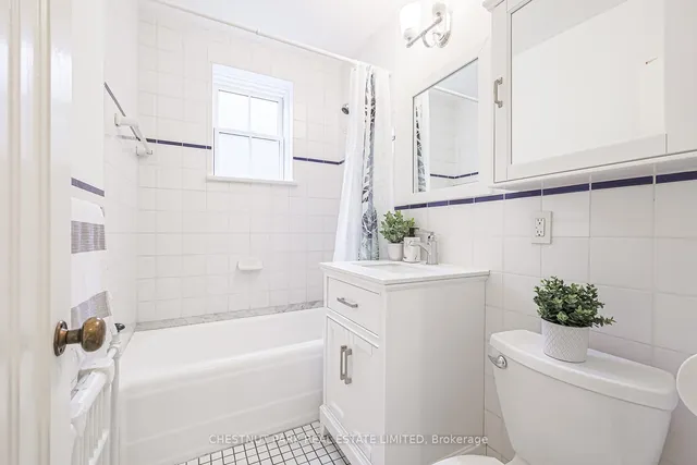 Additional image 45 of 480 Oriole Pkwy Unit 111