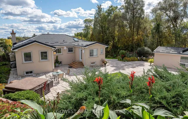 Additional image 40 of 2670 Embleton Rd