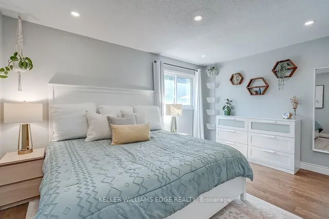 Additional image 20 of 58 Laurendale Ave