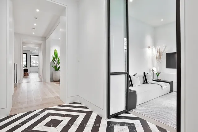 Additional image 3 of 216 Glenayr Rd