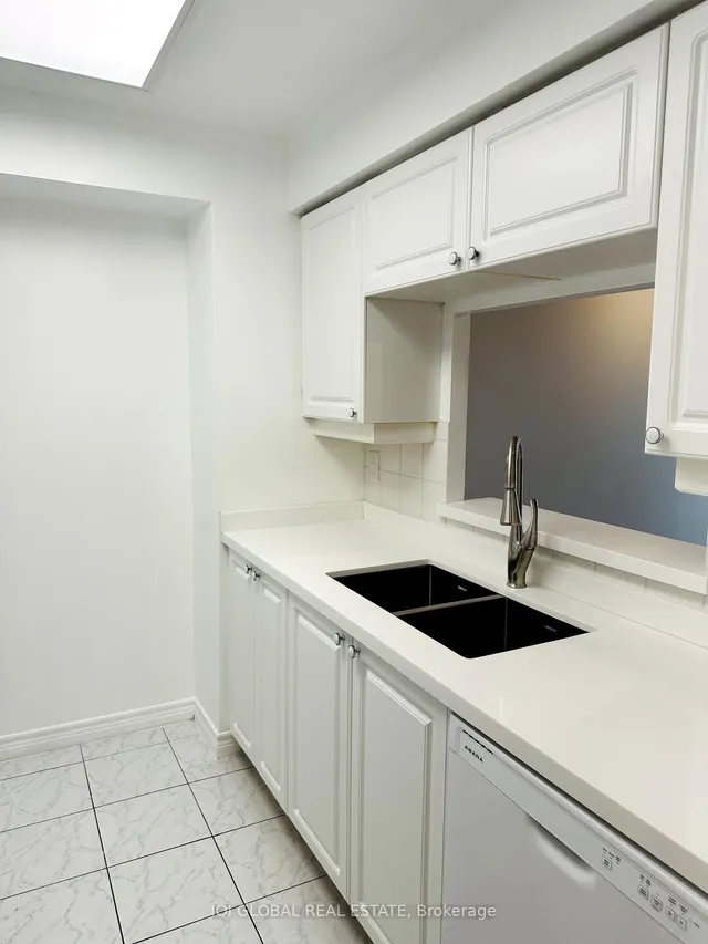 Additional image 20 of 68 Corporate Dr Unit 1831