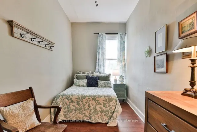 Additional image 25 of 14 Hatt St