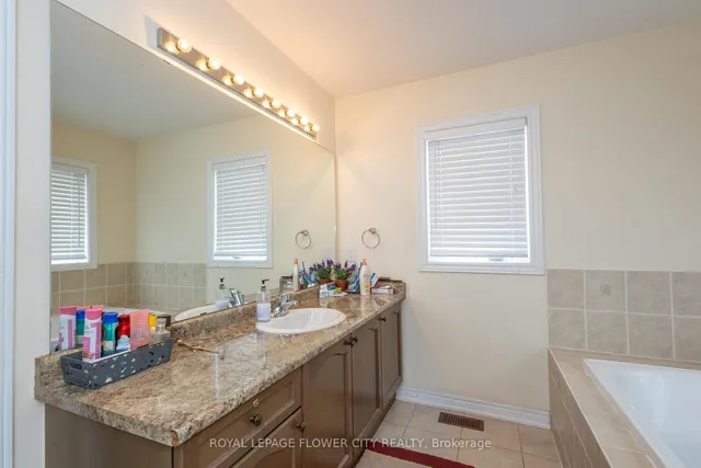 Additional image 25 of 8 Washburn Rd