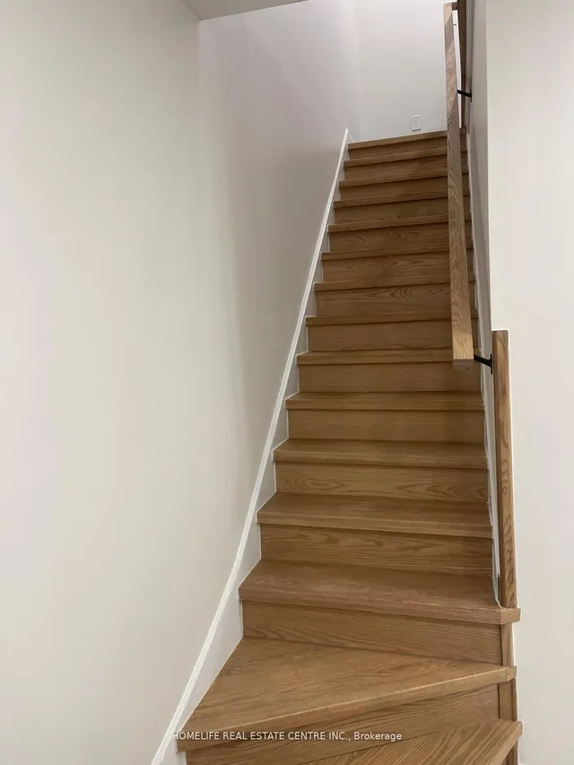 Additional image 6 of 4 Minto Ave