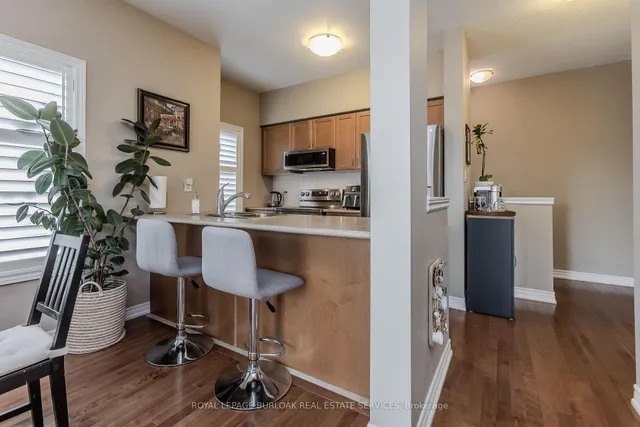 Additional image 17 of 1401 Plains Rd Unit 112