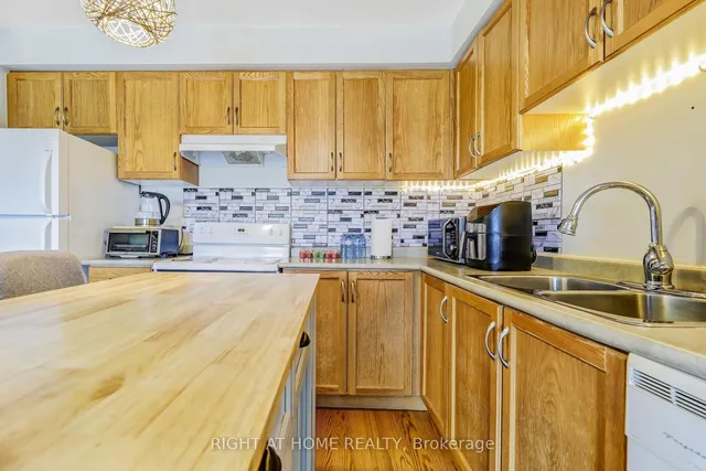 Additional image 6 of 2464 Weston Rd Unit 201