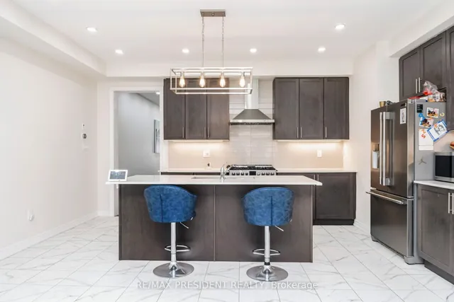 Additional image 17 of 25 Adventura Rd