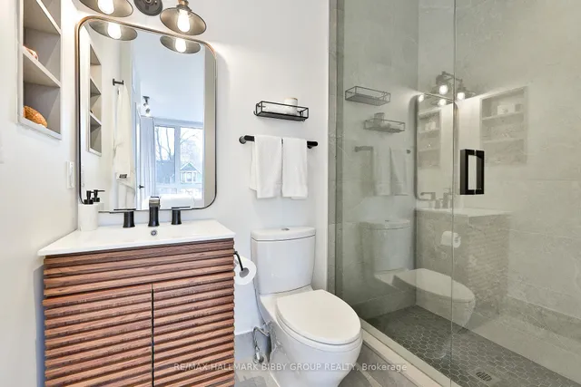 Additional image 24 of 126 Spadina Rd Unit 4