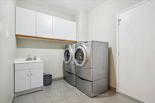 Additional image 22 of 711 Esprit Cres