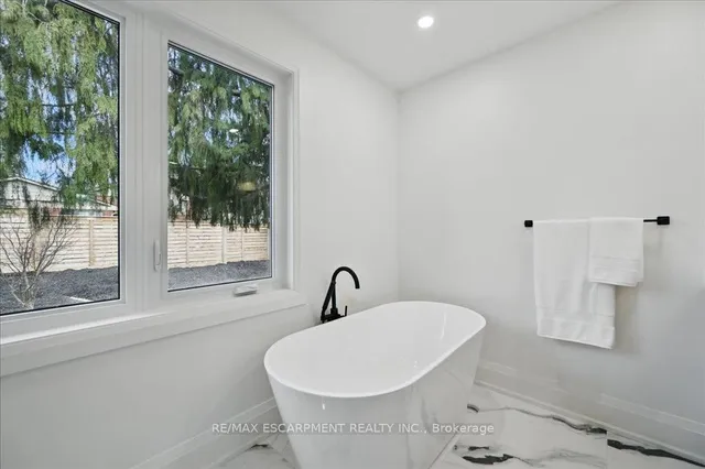 Additional image 28 of 869 CONDOR Dr