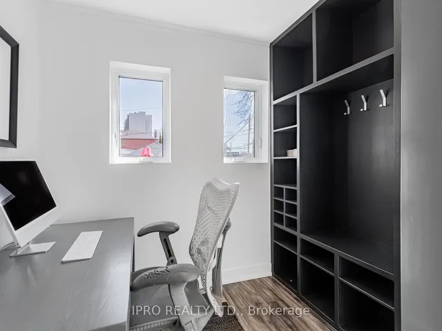 Additional image 15 of 5 Thyra Ave