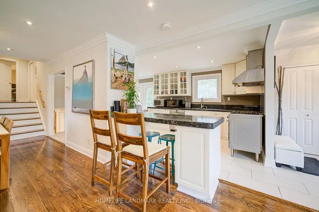 Additional image 10 of 2207 Elmhurst Ave