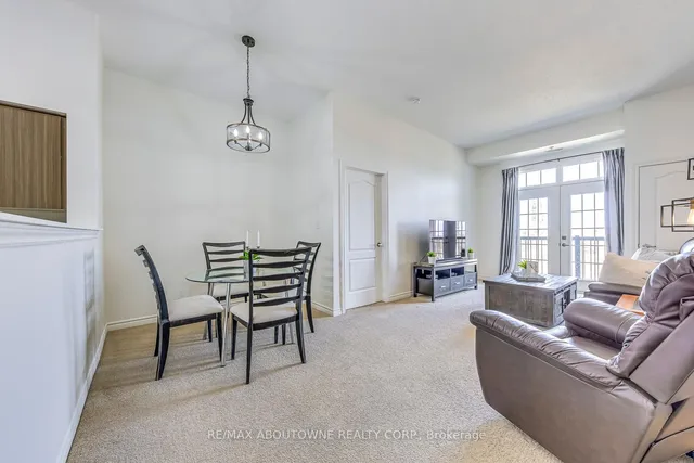 Additional image 11 of 1470 Main St Unit 411