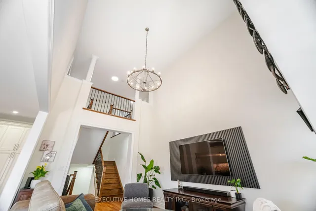 Additional image 26 of 221 Cathcart Cres