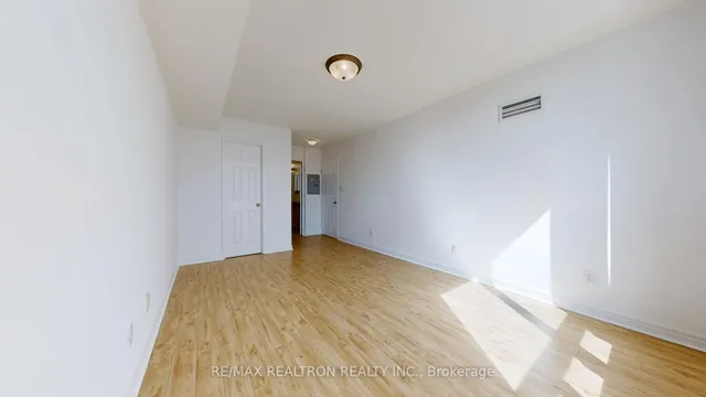 Additional image 18 of 28 Empress Ave Unit 505