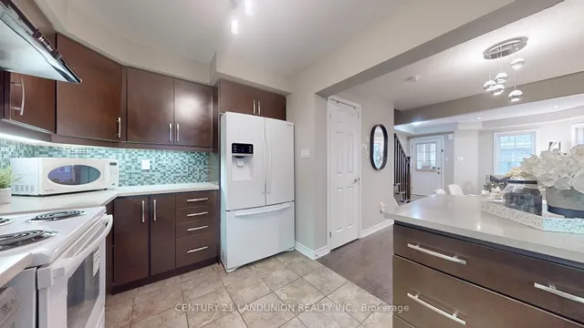 Additional image 13 of 20 Mendelssohn St Unit 7