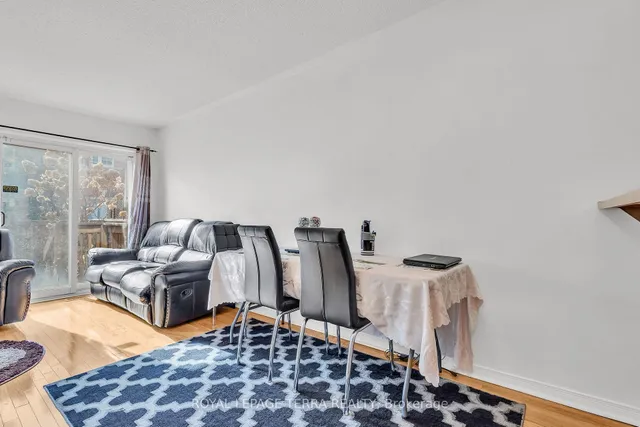 Additional image 16 of 27 Brucewood Rd Unit 105