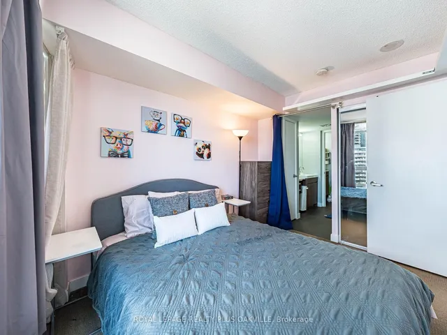Additional image 19 of 38 Dan Leckie Way Unit 1603