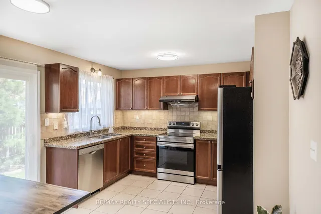 Additional image 17 of 1353 Clark Blvd