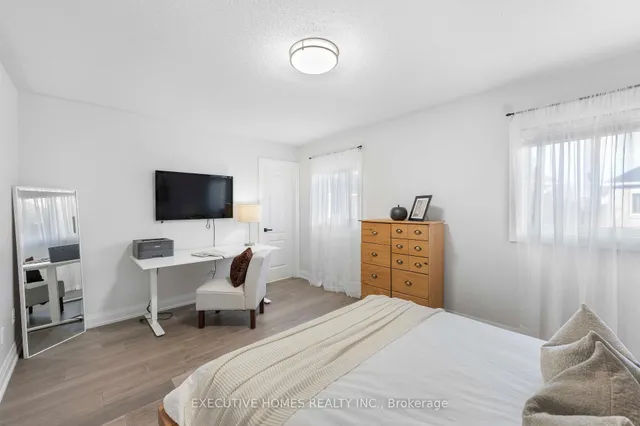 Additional image 30 of 11 Madronna Gdns