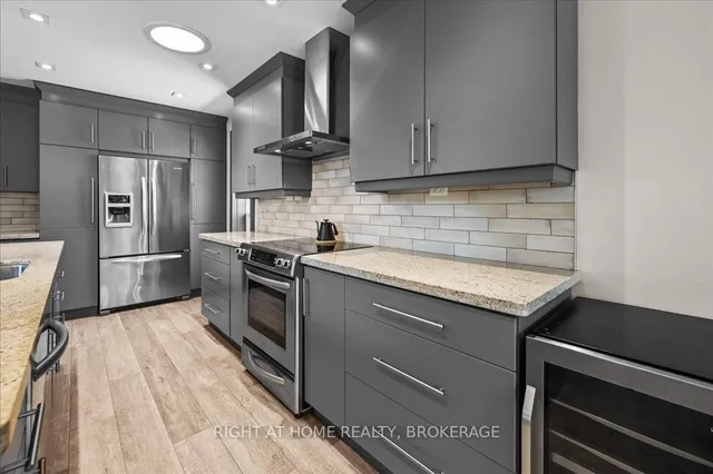 Additional image 31 of 704 Cedar Ave