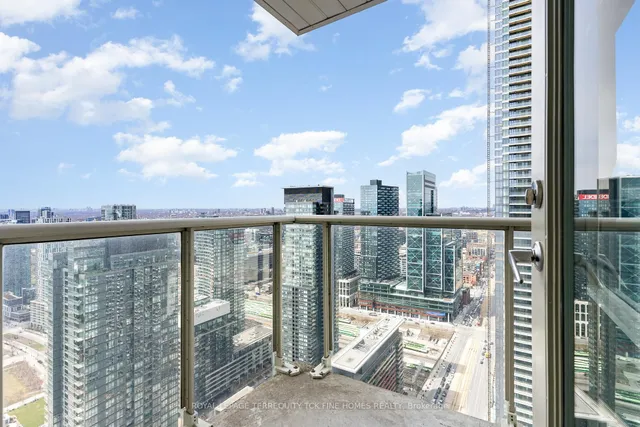 Additional image 28 of 35 Mariner Terr Unit 5303