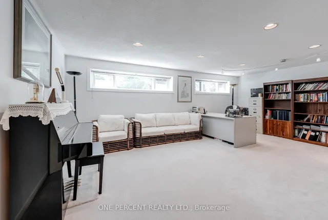 Additional image 32 of 9 Geraldton Cres