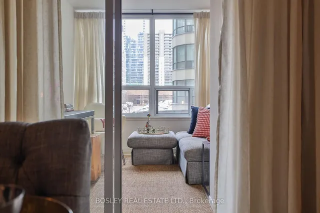 Additional image 12 of 25 Maitland St Unit 208