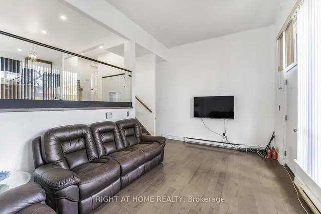 Additional image 5 of 35 Darras Crt