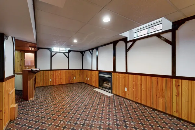 Additional image 31 of 1327 Greenwood Cres