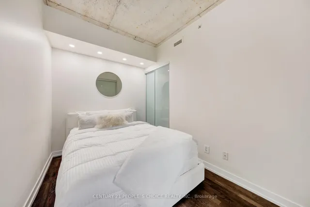 Additional image 19 of 560 King St Unit 305