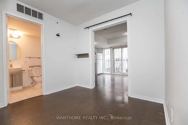 Additional image 24 of 30 Western Battery Rd Unit 318