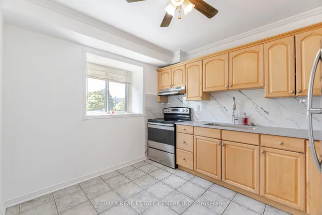 Additional image 16 of 122 Moregate Cres