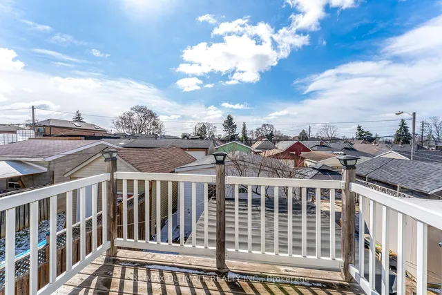 Additional image 16 of 33 Seneca Ave