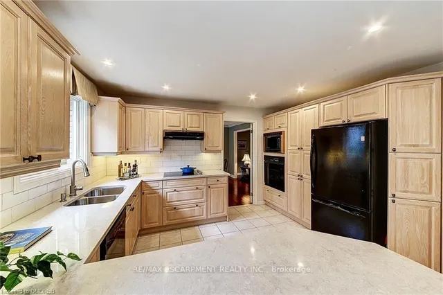 Additional image 25 of 170 Cavendish Crt