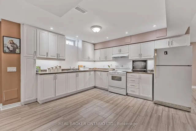 Additional image 43 of 28 Hampton Springs Dr