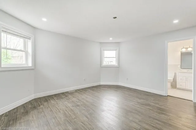 Additional image 31 of 36 Mapleshade Dr