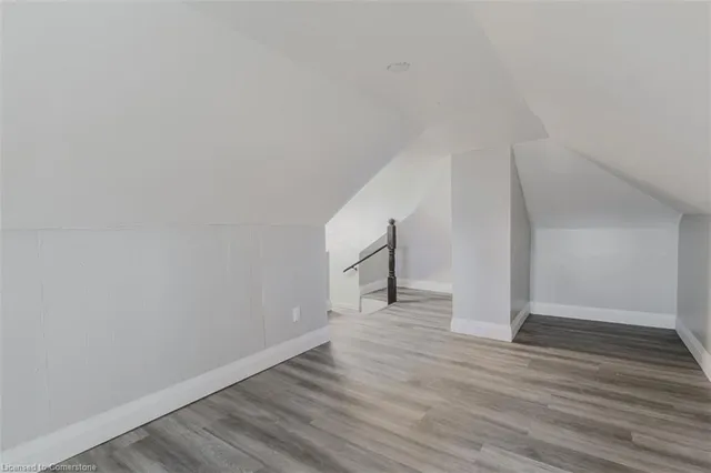 Additional image 11 of 31 Biggar Ave