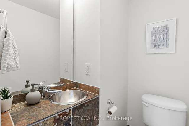 Additional image 5 of 660 Pape Ave Unit 209