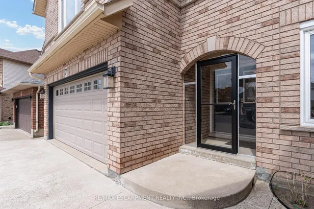 Additional image 12 of 7 Magenta Crt