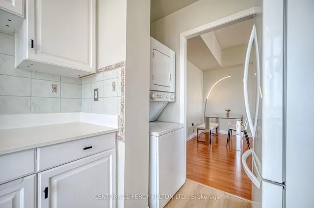 Additional image 34 of 3077 Weston Rd Unit 2009