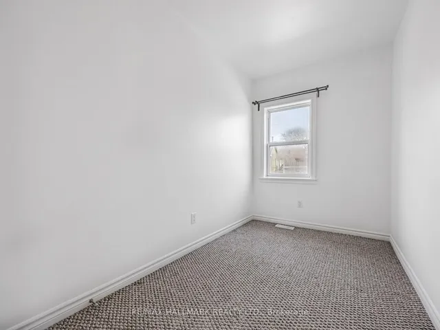 Additional image 15 of 8 Redwood Ave